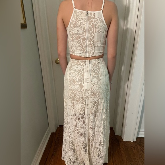 2-Piece Floral/Lace Dress - Picture 2 of 2